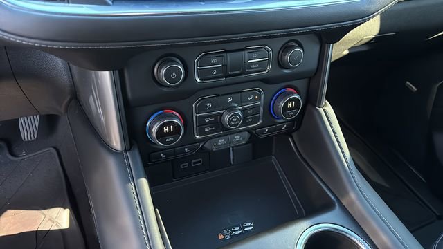 Used 2023 Chevrolet Tahoe LT w/ Luxury Package image 31