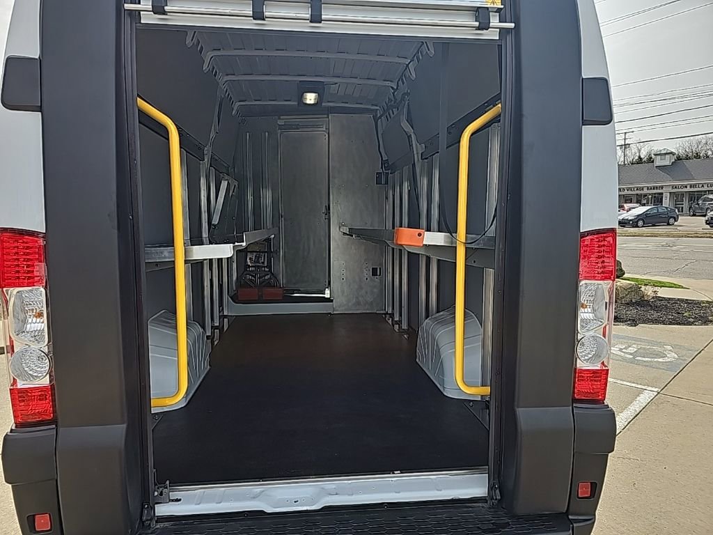Used 2024 RAM ProMaster 3500 w/ Delivery Van Package image 15