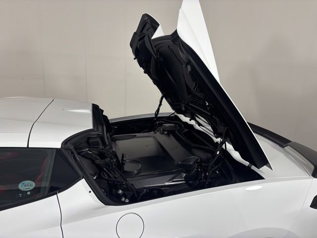 Used 2022 Chevrolet Corvette Stingray Premium Conv w/ Z51 Performance Package RWD image 41