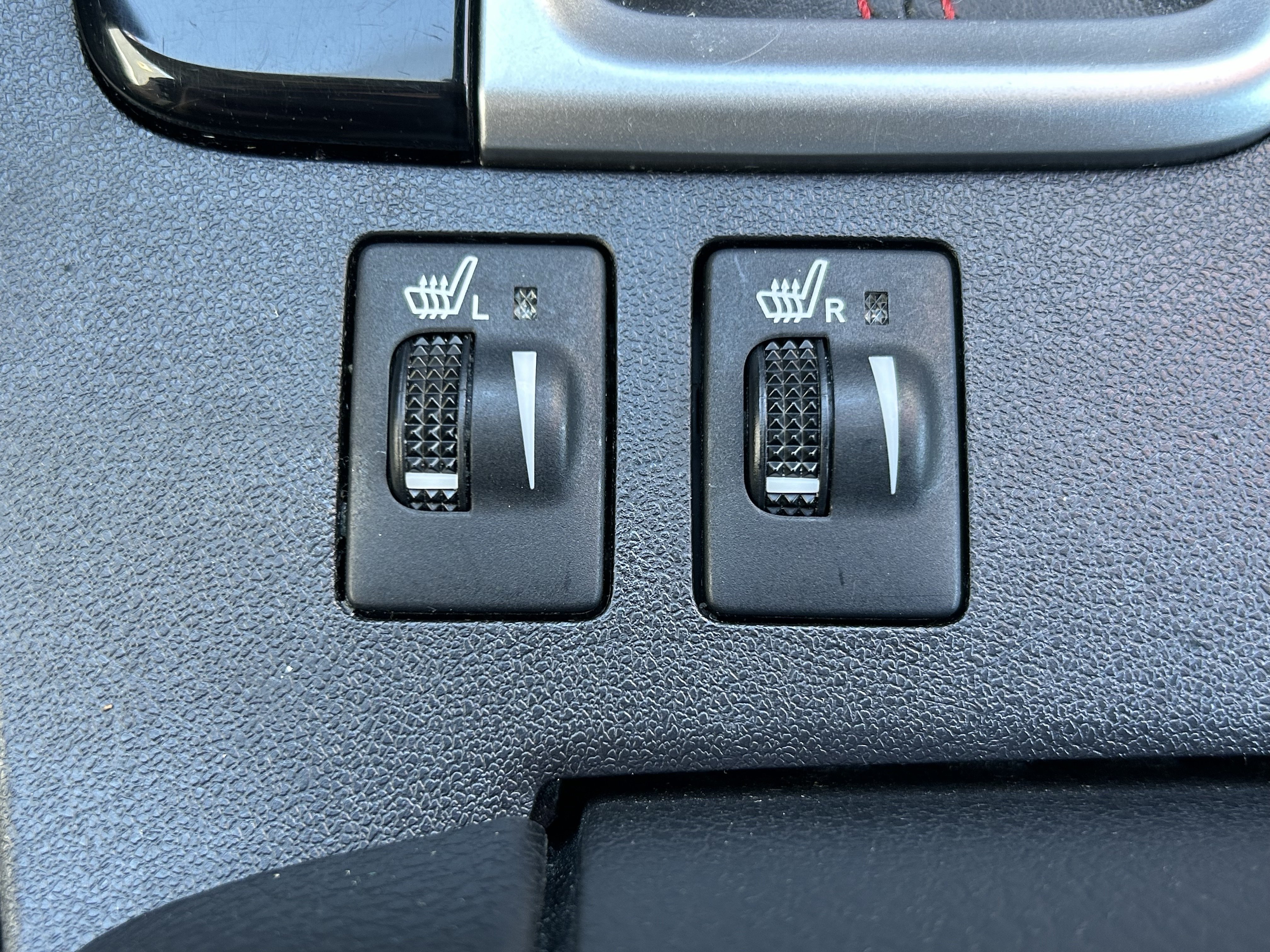 Used 2019 Toyota Highlander SE AWD/4WD image 34