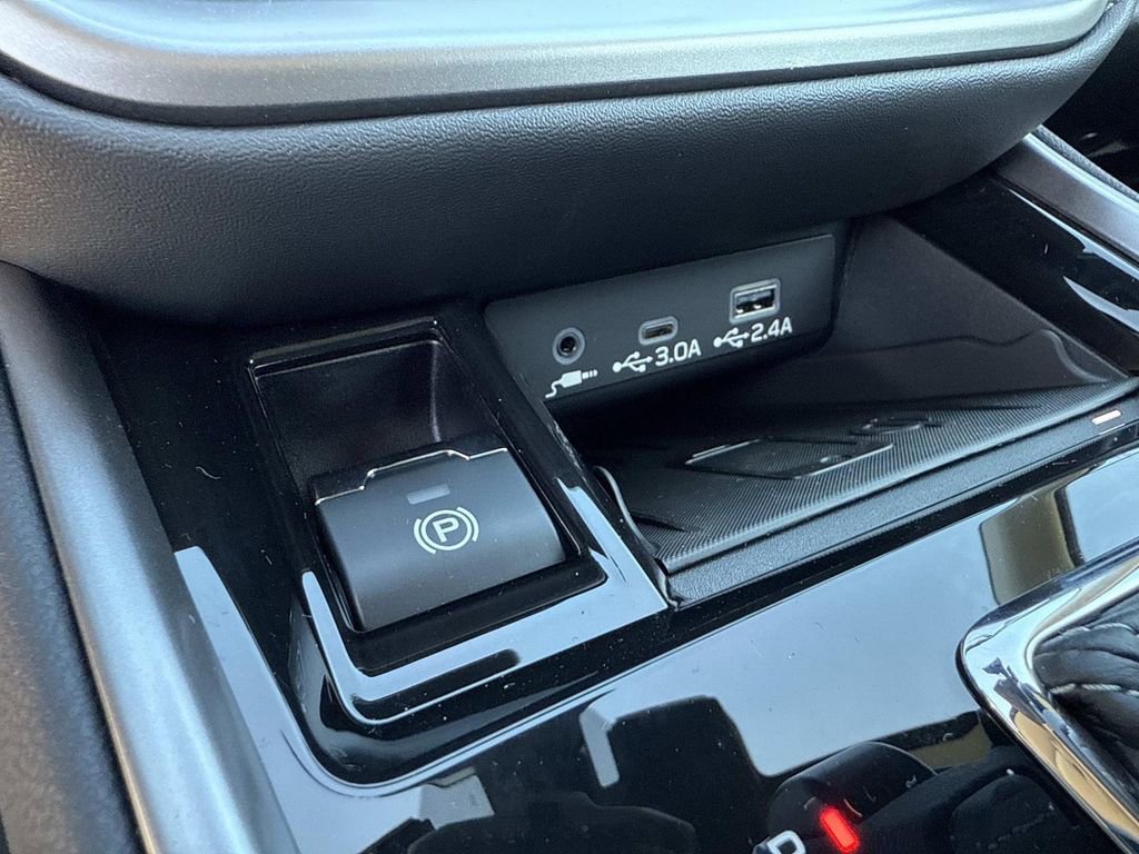New 2025 Subaru Outback Touring XT image 31