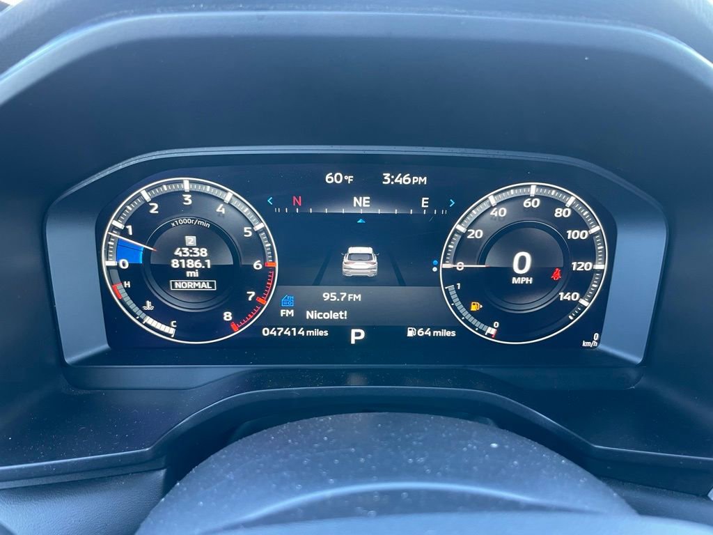 Used 2023 Mitsubishi Outlander SE Black Edition image 10