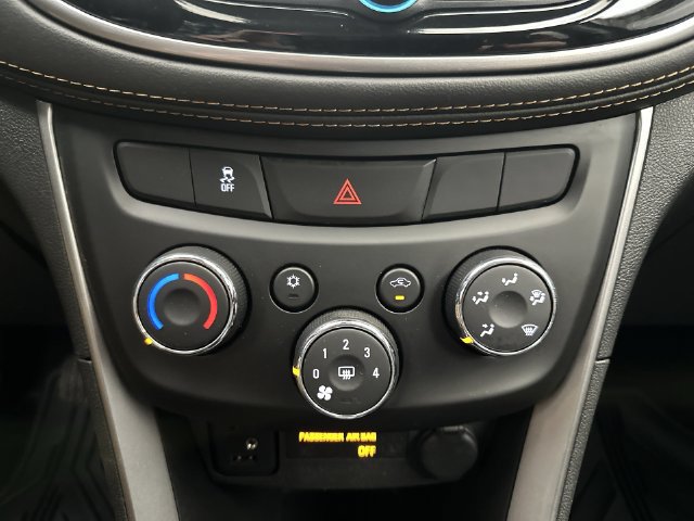 Used 2021 Chevrolet Trax LT w/ Driver Confidence Package AWD/4WD image 20