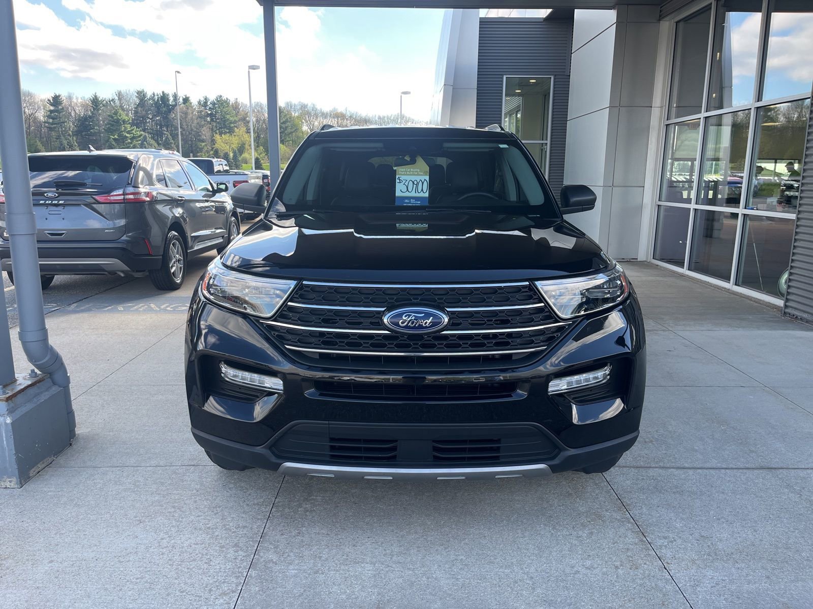 Certified 2023 Ford Explorer XLT w/ Equipment Group 202A AWD/4WD image 11