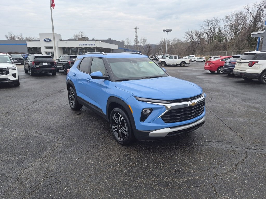Used 2024 Chevrolet TrailBlazer LT w/ LT Cold Weather Package image 1