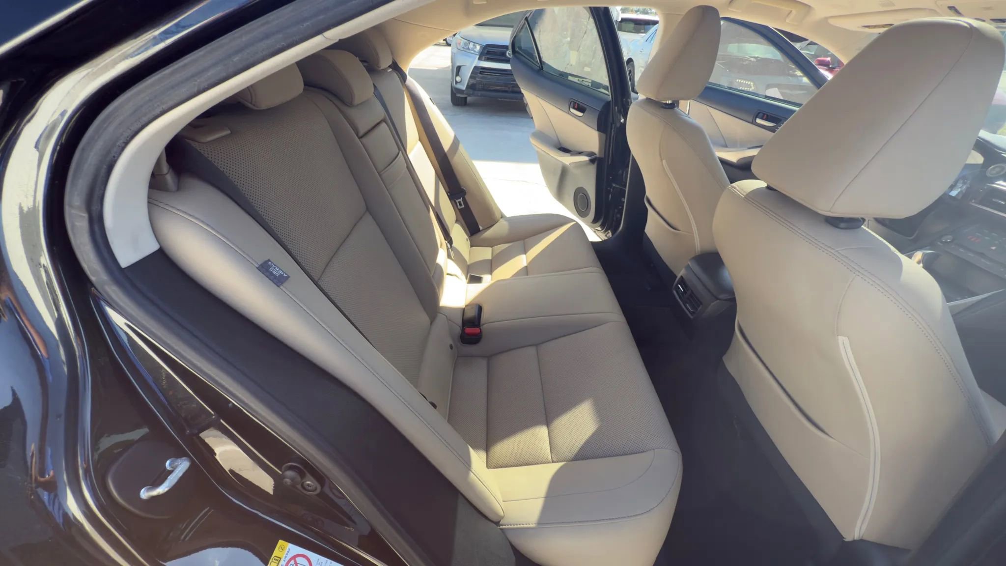 Used 2019 Lexus IS 300 w/ Premium Package RWD image 17