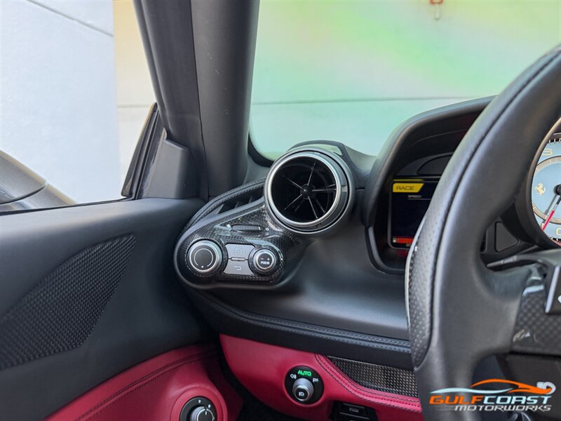 Used 2021 Ferrari F8 Tributo RWD image 20