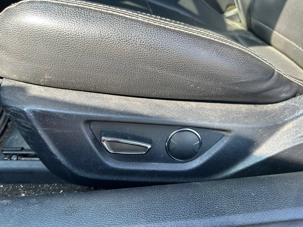 Used 2018 Ford Mustang Premium RWD image 15