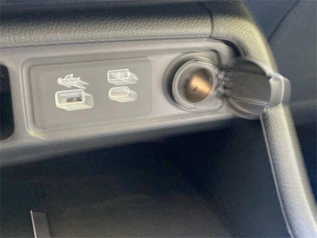 Used 2025 Honda Pilot Elite image 28