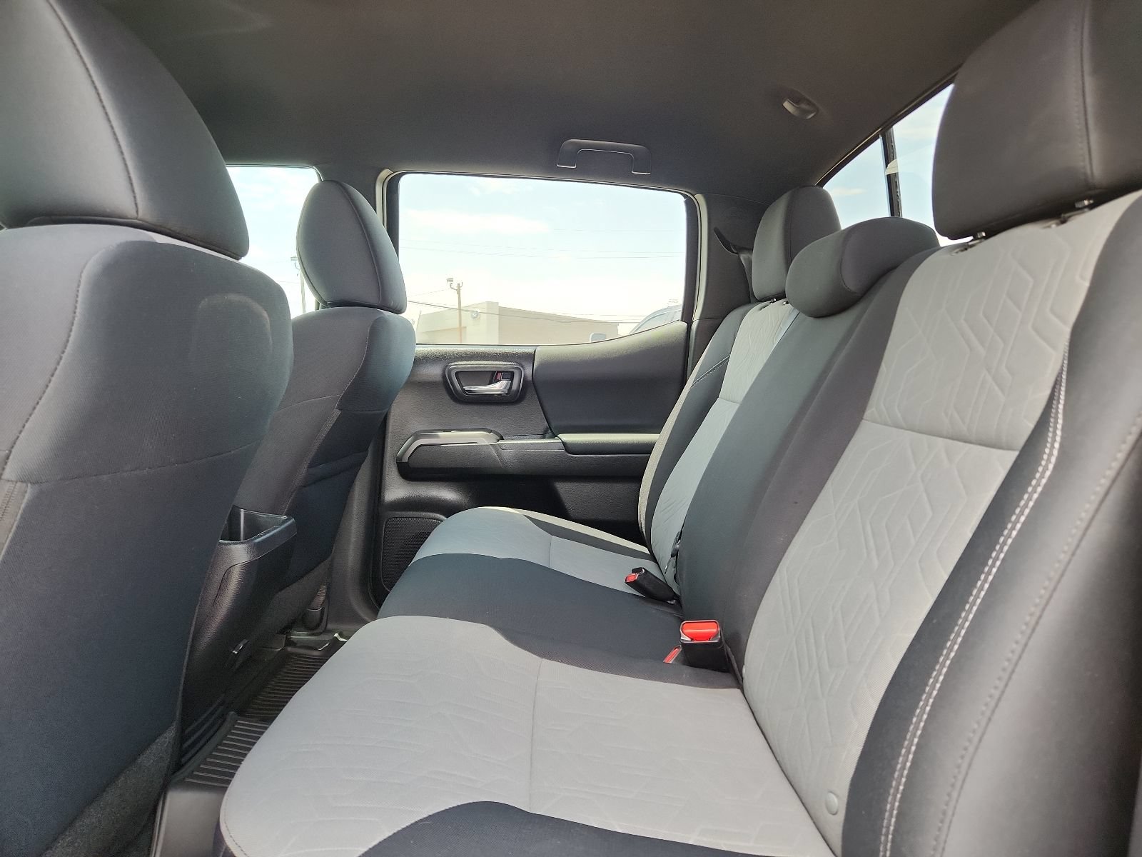 Used 2023 Toyota Tacoma TRD Off-Road AWD/4WD image 8