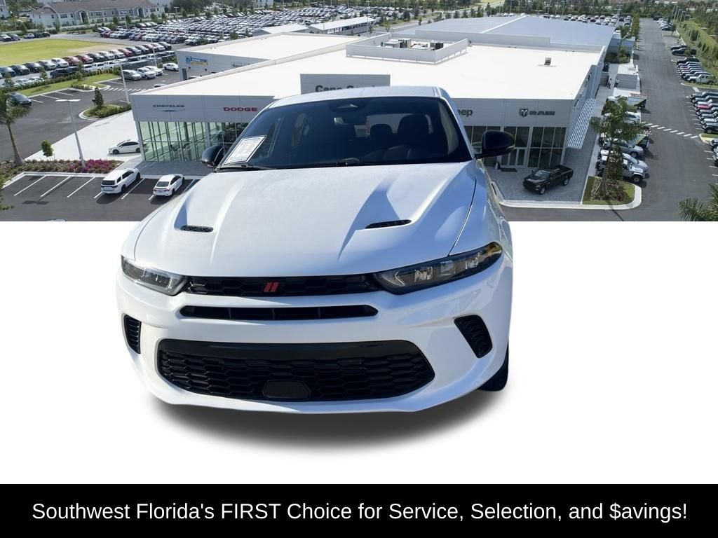 Used 2023 Dodge Hornet GT w/ GT Blacktop Package AWD/4WD image 2