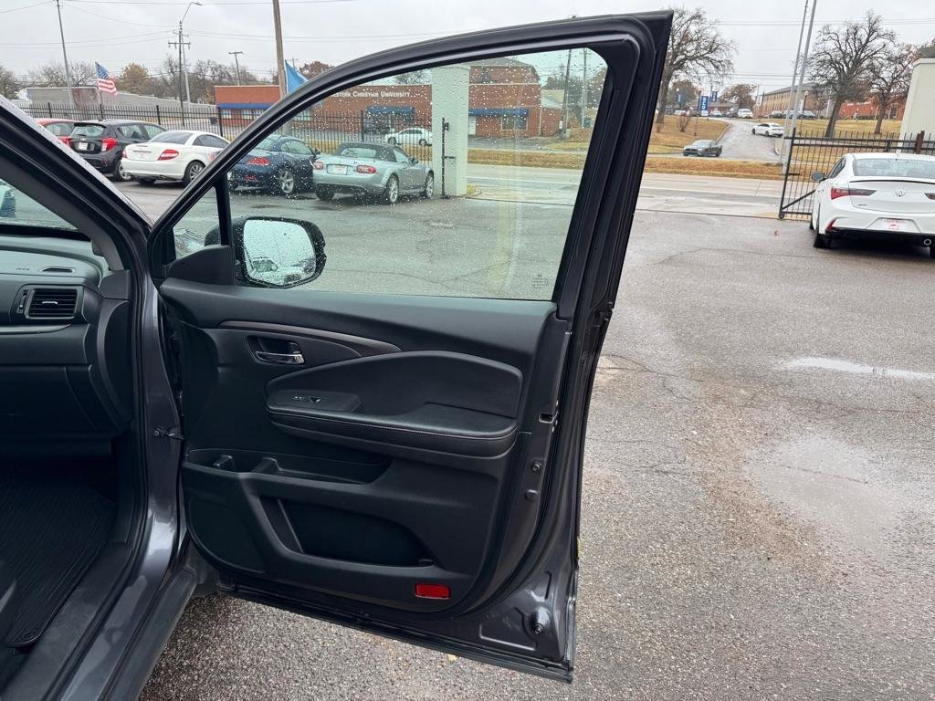 Used 2018 Honda Ridgeline RTL image 12