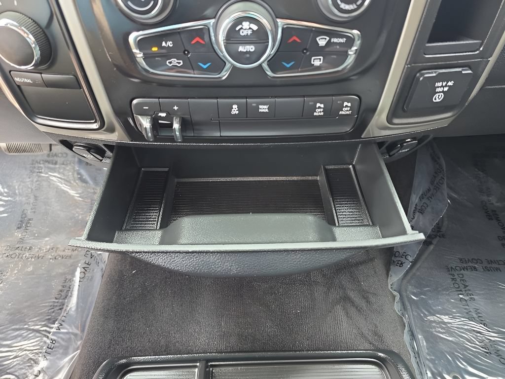 Used 2018 RAM 2500 SLT w/ Luxury Group AWD/4WD image 32