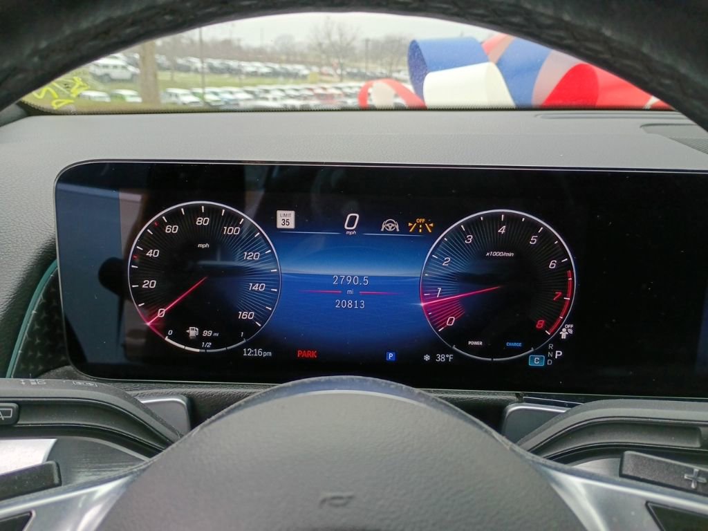 Used 2024 Mercedes-Benz GLB 250 4MATIC w/ Driver Assistance Package image 27