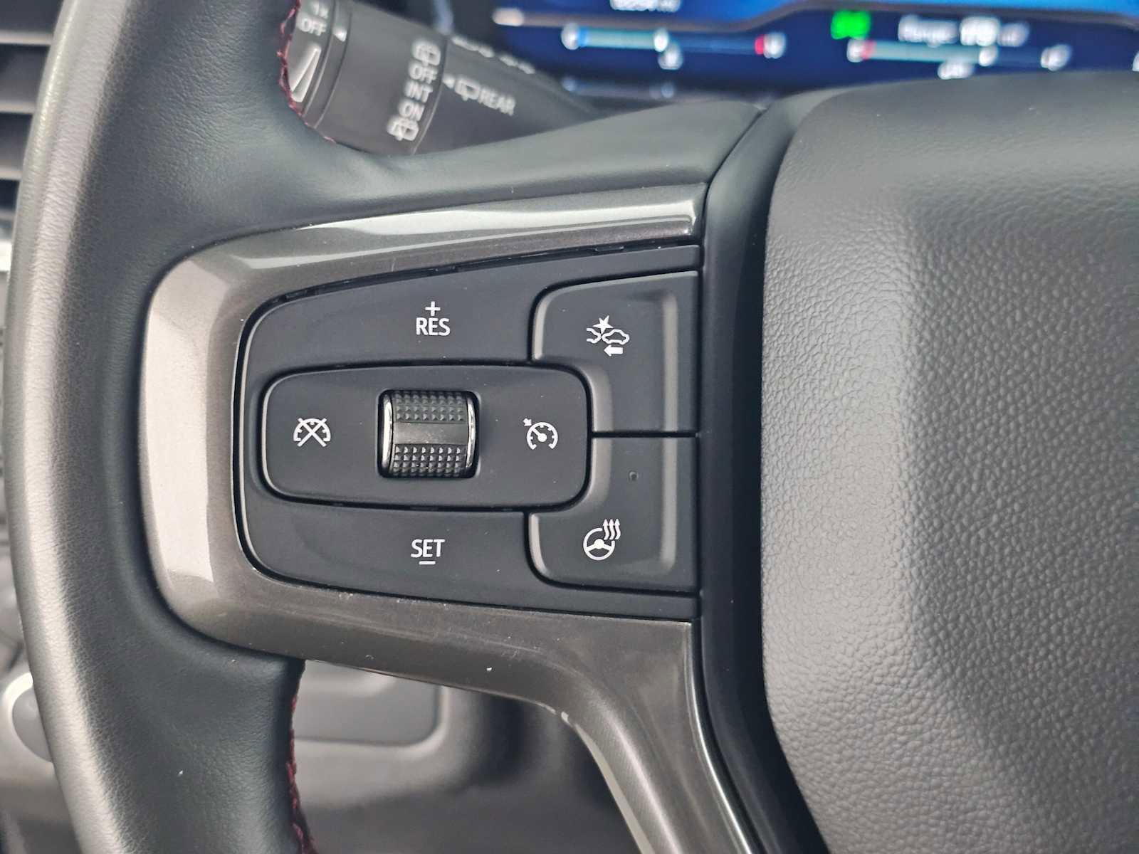 Used 2024 Chevrolet Suburban RST w/ Luxury Package image 29