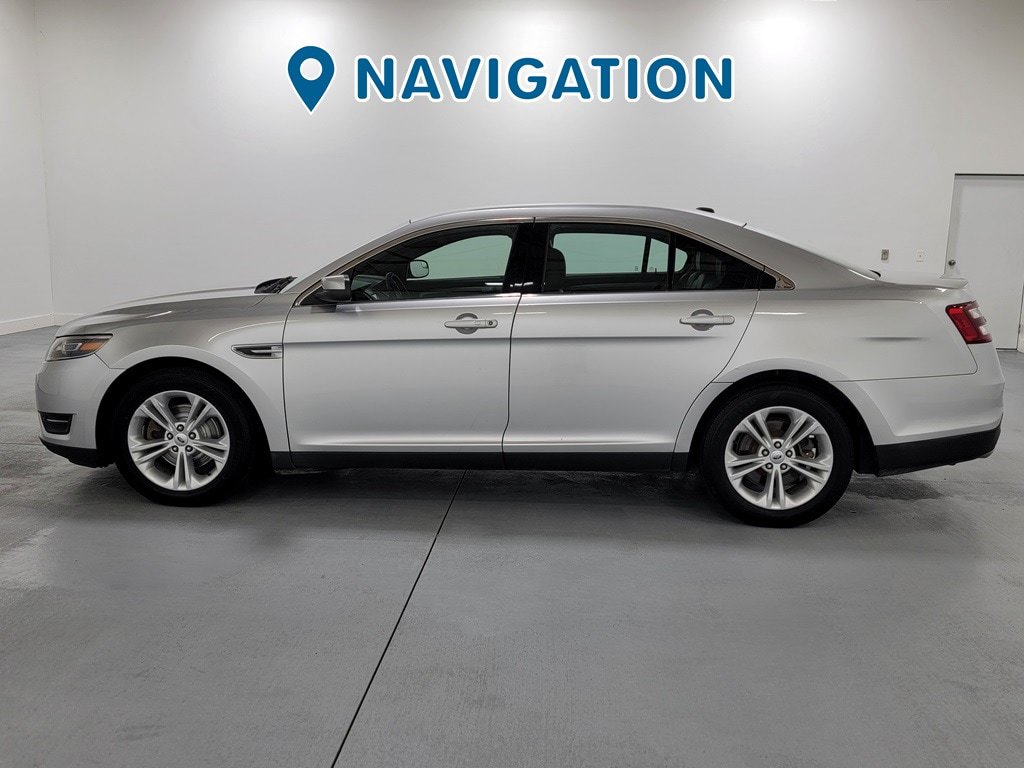 Used 2016 Ford Taurus SEL w/ Equipment Group 201A FWD image 5