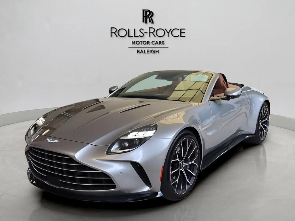 Used 2026 Aston Martin V8 Vantage Convertible RWD image 1