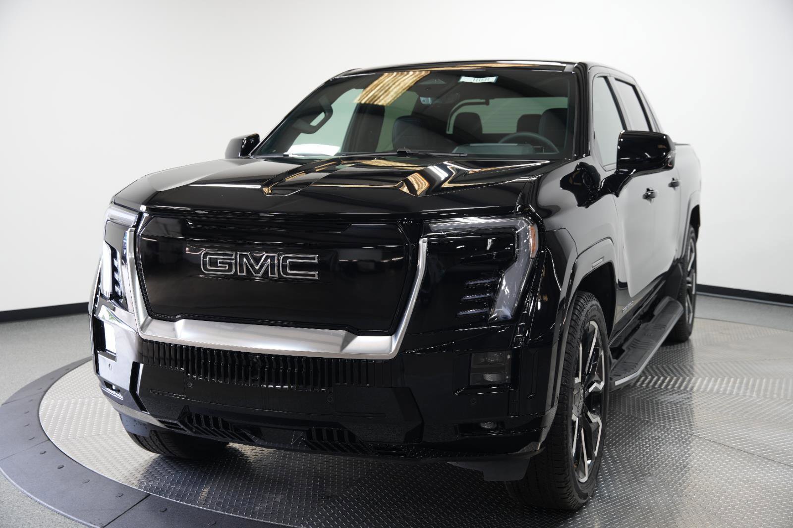 New 2025 GMC Sierra EV Denali image 3