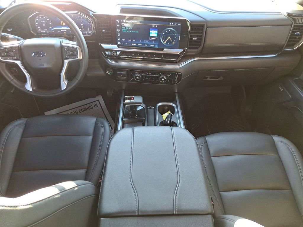 Used 2025 Chevrolet Silverado 1500 LT Trail Boss w/ Convenience Package II image 15