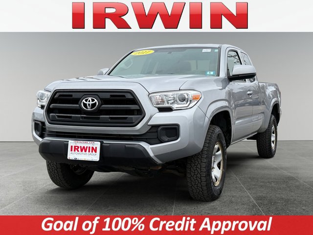 Used 2017 Toyota Tacoma SR video 1