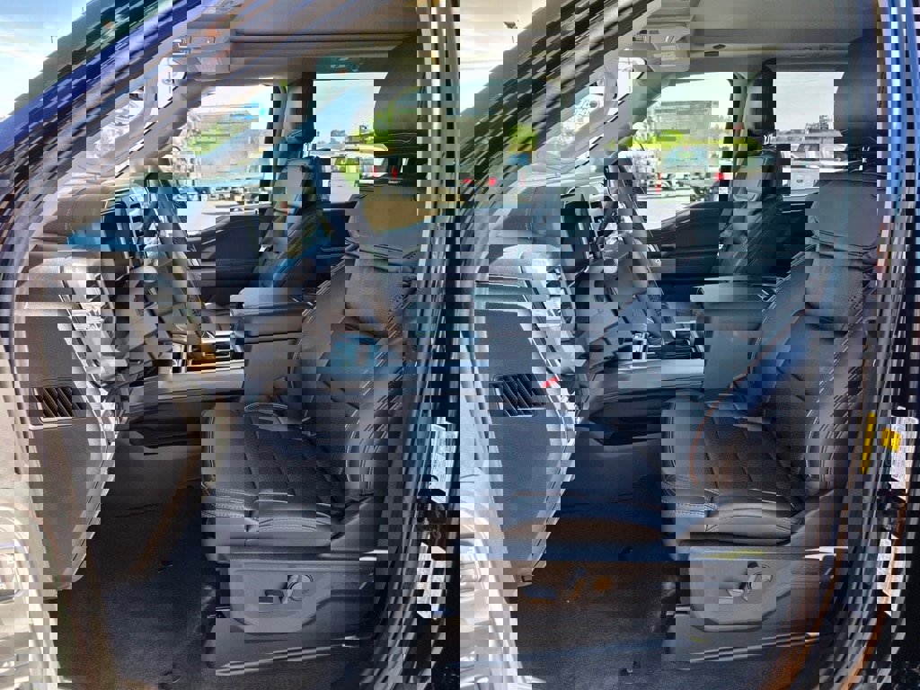 New 2025 Ford F350 Lariat w/ Lariat Ultimate Package image 7