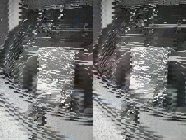 New 2025 Chevrolet Equinox EV RS image 13