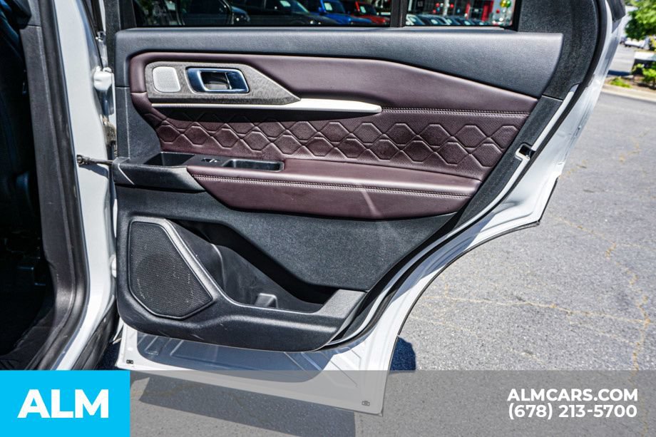 Used 2025 Ford Explorer Platinum w/ LUX Leather Package AWD/4WD image 58