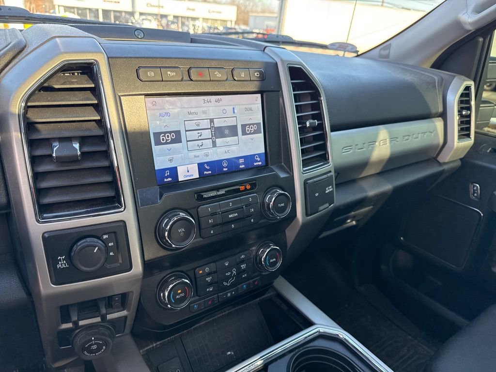 Used 2021 Ford F250 Lariat image 45