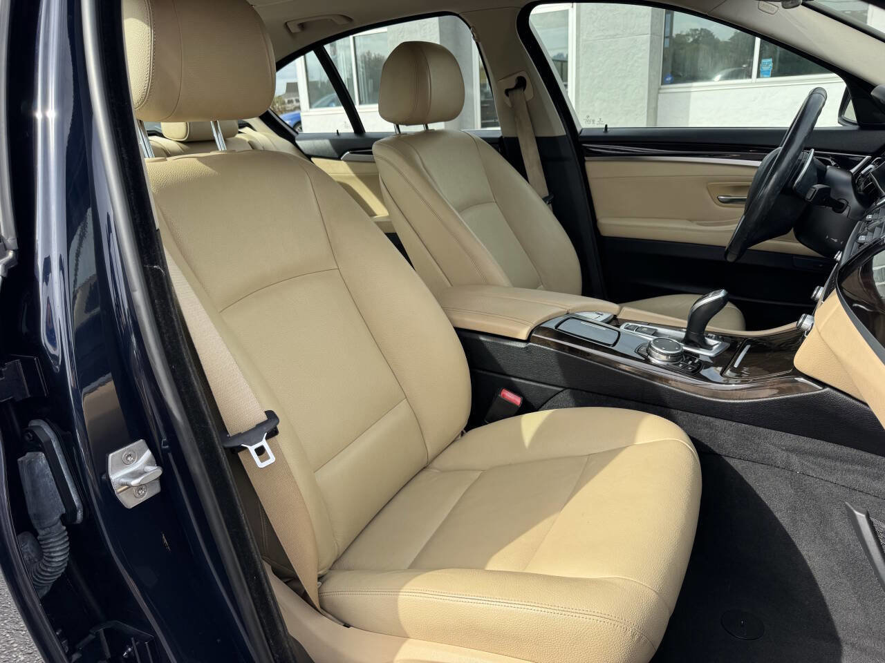 Used 2016 BMW 528i Sedan image 10