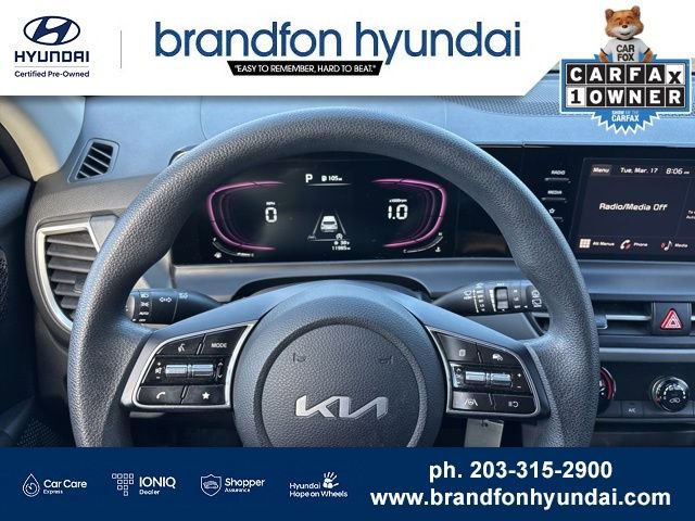 Used 2024 Kia Seltos LX AWD/4WD image 16