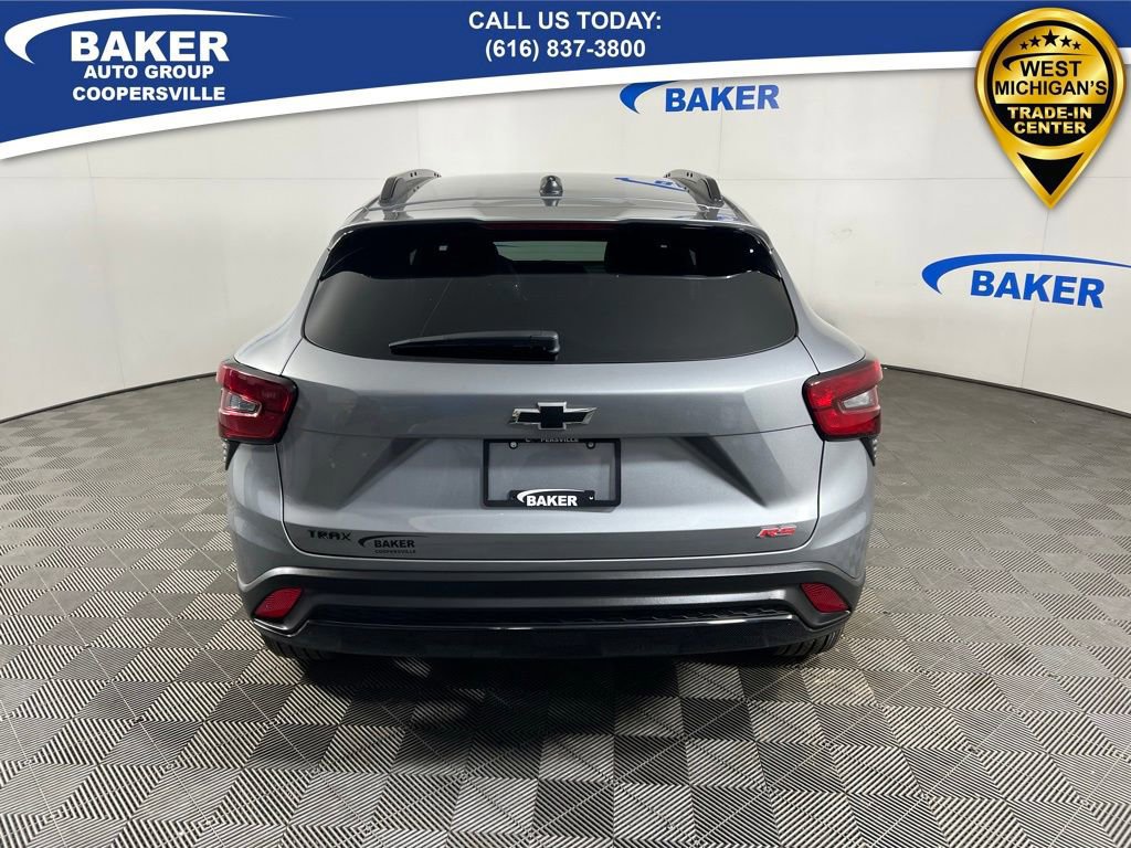 New 2026 Chevrolet Trax RS w/ Sunroof Package image 4