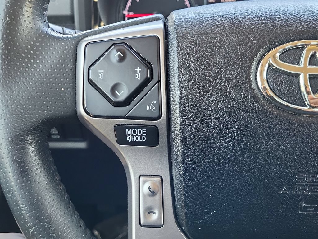 Used 2021 Toyota 4Runner SR5 Premium w/ Moonroof Package AWD/4WD image 25