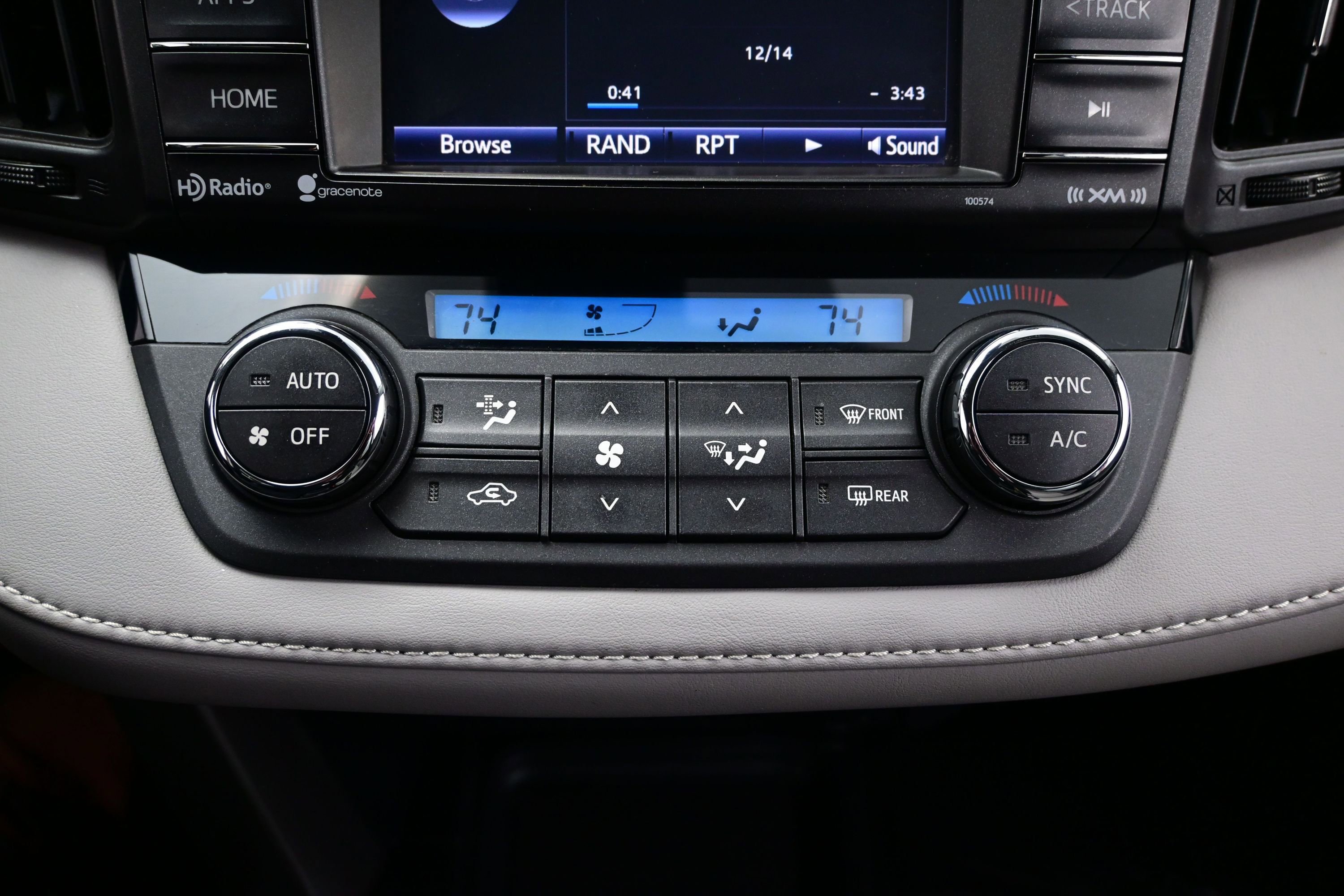 Used 2017 Toyota RAV4 XLE w/ Plus Special Value Package AWD/4WD image 20