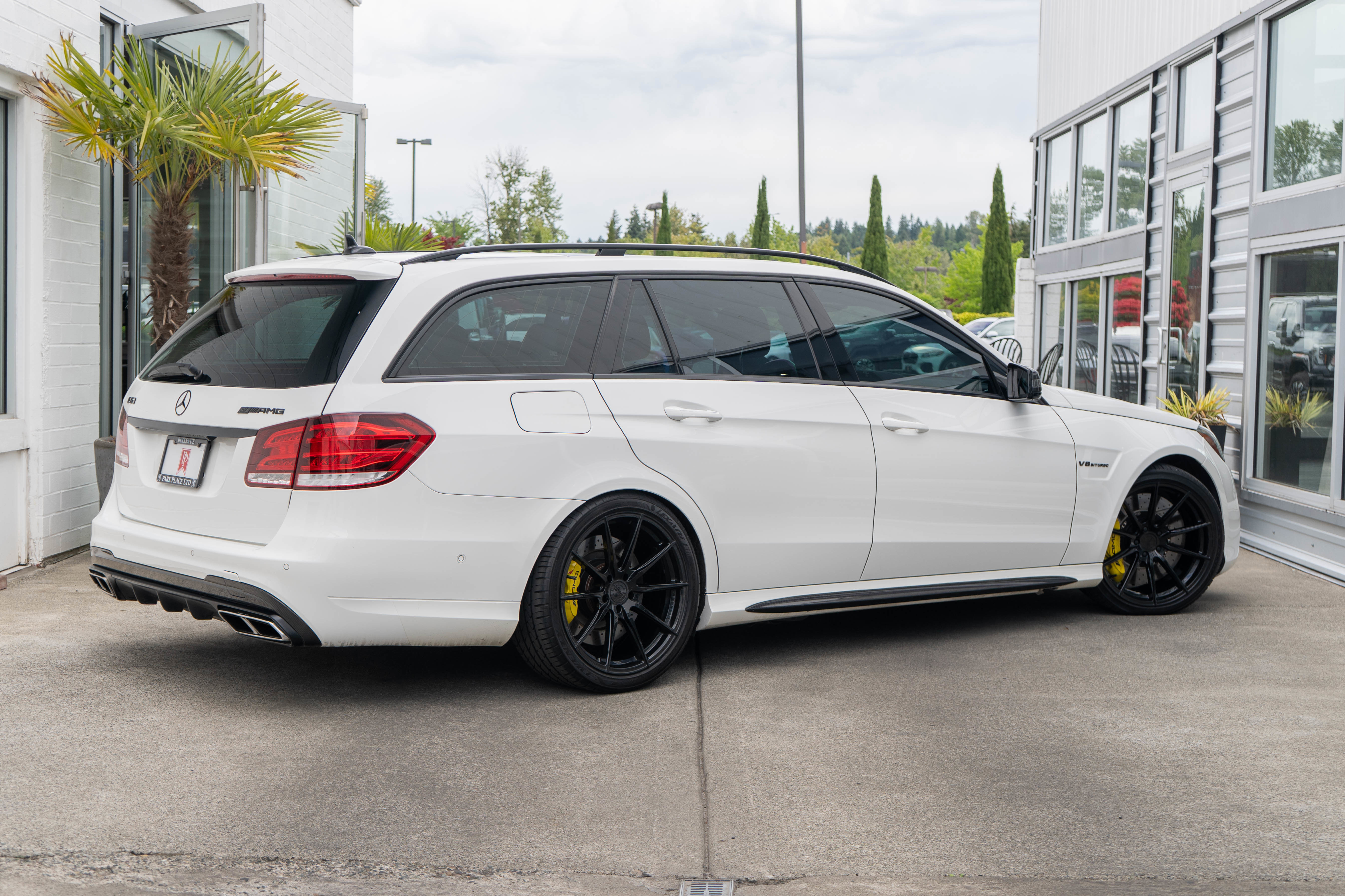 Used 2014 Mercedes-Benz E 63 AMG S-Model image 7