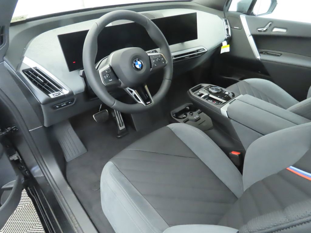 New 2026 BMW iX xDrive45 w/ M Sport Package image 9