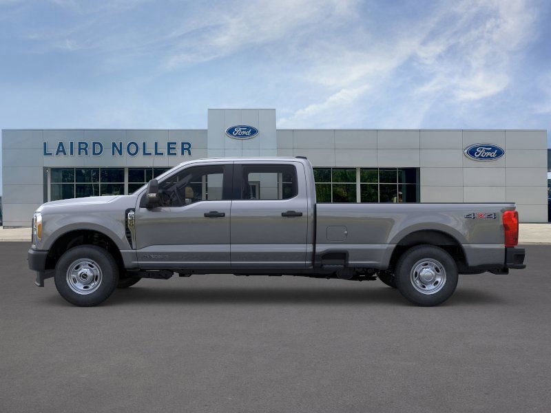 New 2026 Ford F350 4x4 Crew Cab Super Duty image 3