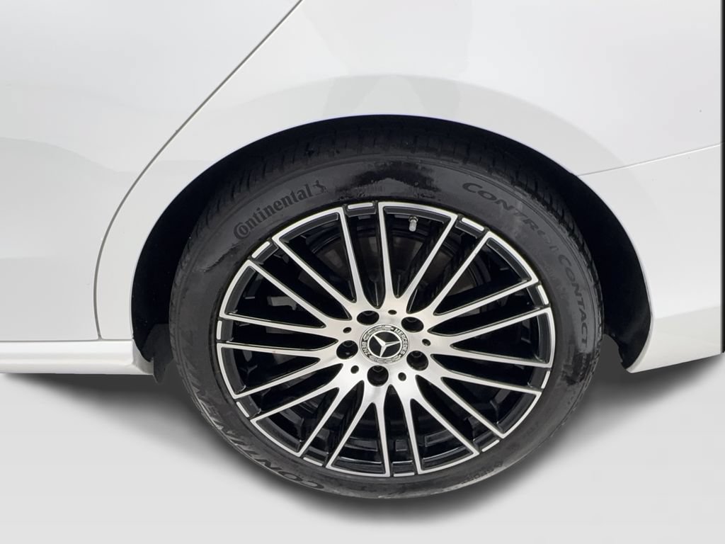 Used 2023 Mercedes-Benz C 300 Sedan w/ Exclusive Trim Package image 12