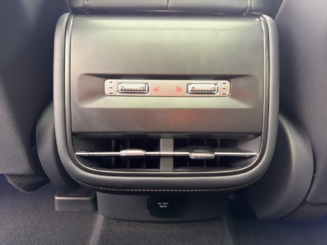 New 2026 Lincoln Nautilus Reserve AWD/4WD image 14