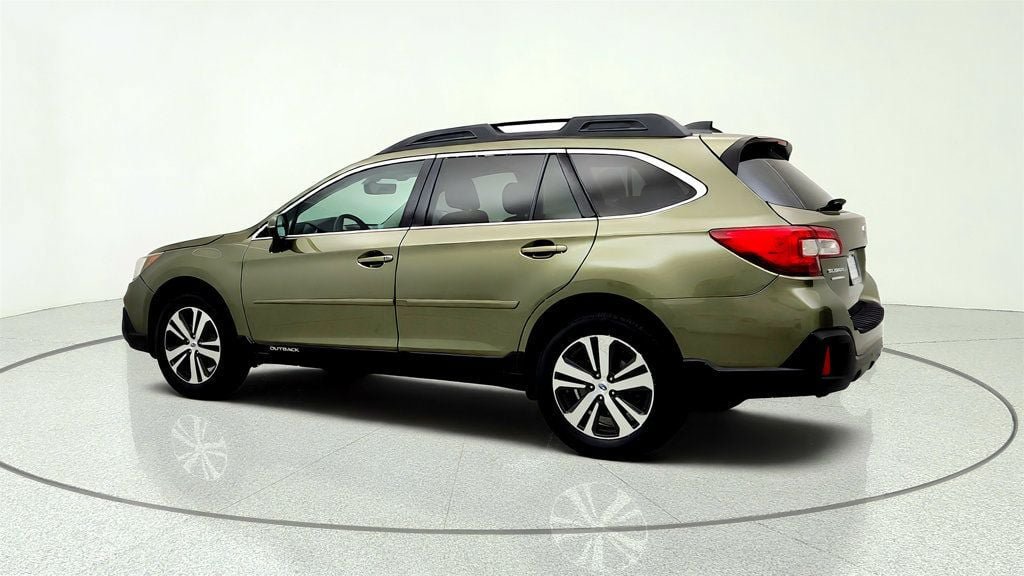 Used 2018 Subaru Outback 2.5i Limited AWD/4WD image 7