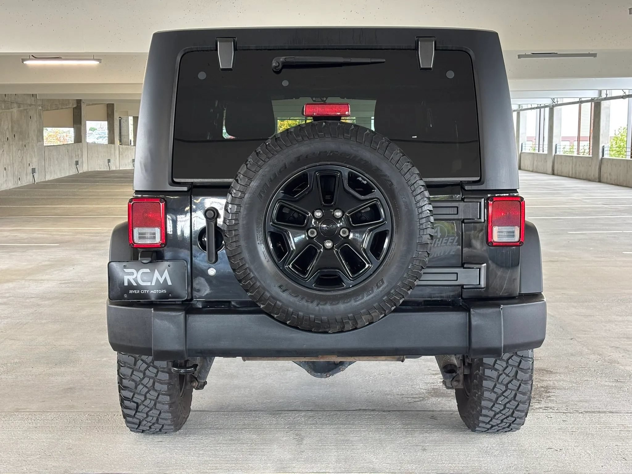Used 2015 Jeep Wrangler Unlimited Sport AWD/4WD image 4