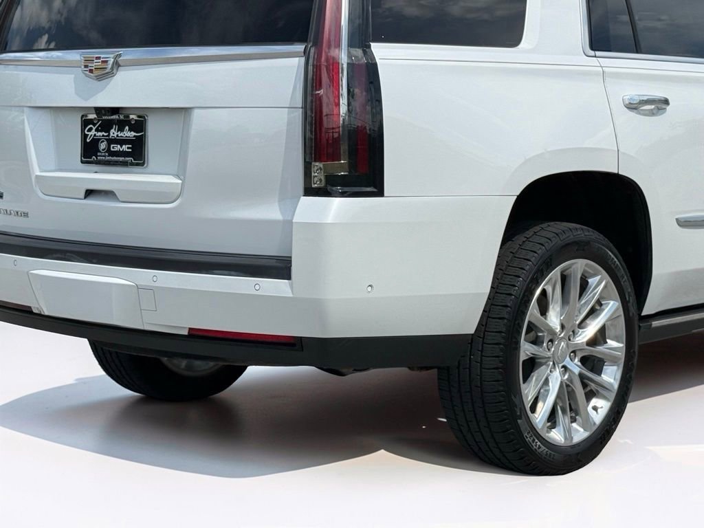 Used 2020 Cadillac Escalade Premium Luxury AWD/4WD image 23