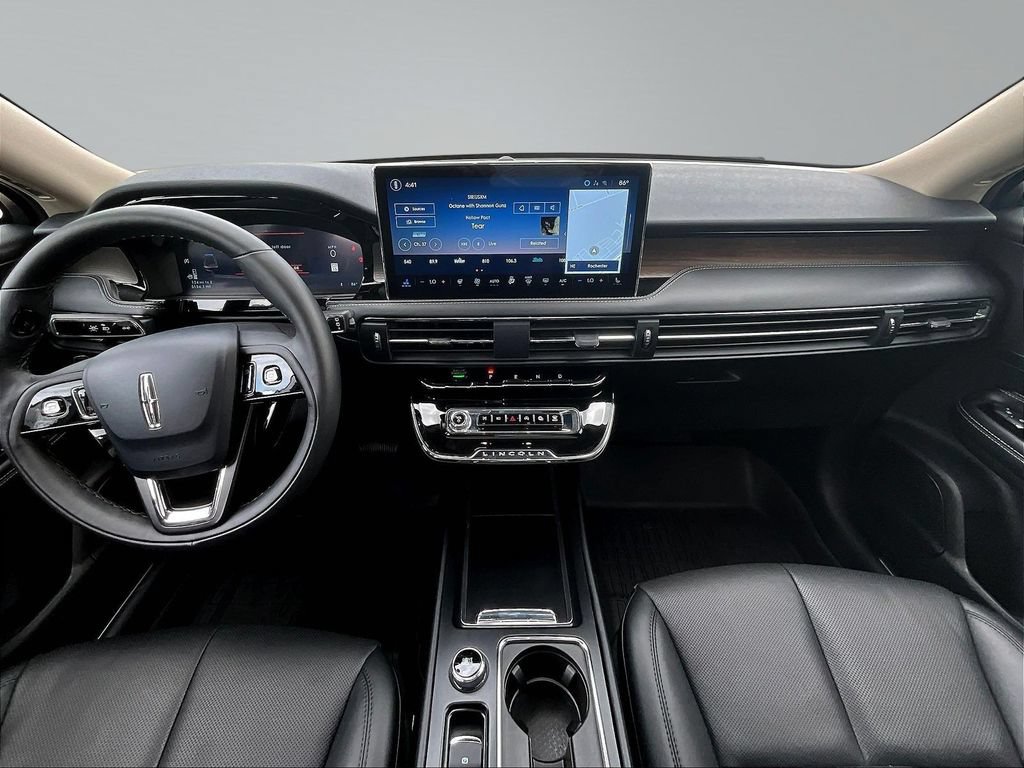 Used 2025 Lincoln Corsair Reserve w/ Jet Appearance Package AWD/4WD image 9