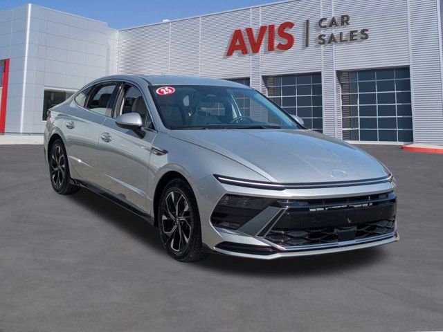 Used 2025 Hyundai Sonata SEL image 3