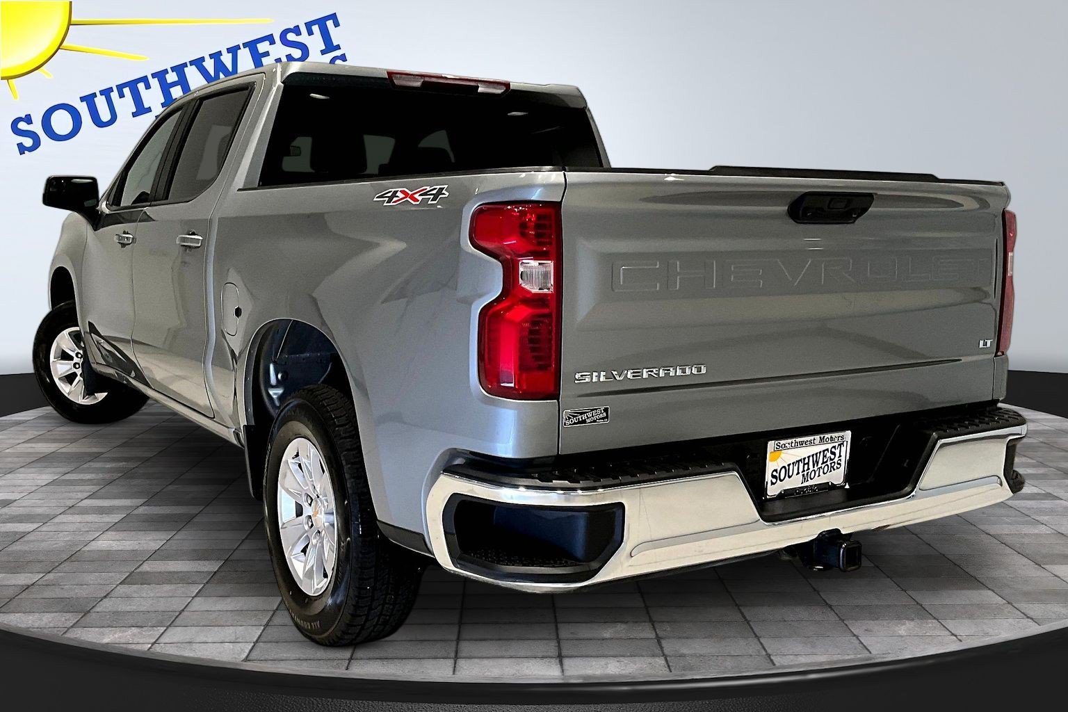 Used 2026 Chevrolet Silverado 1500 LT AWD/4WD image 5