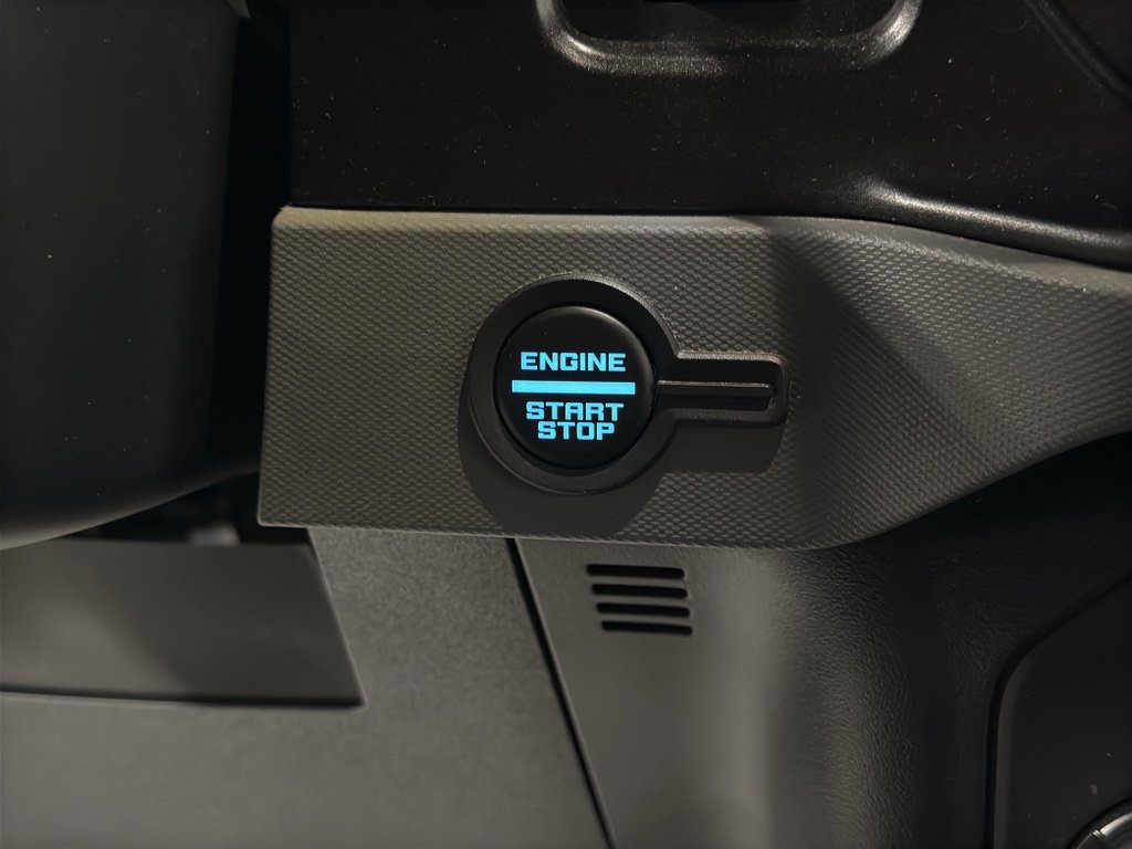 Used 2023 Ford Bronco Black Diamond w/ Sasquatch Package image 12