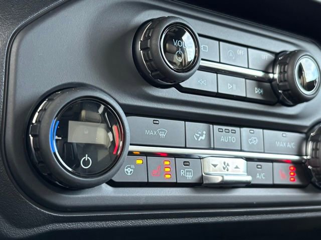 New 2025 Ford Bronco Badlands image 35