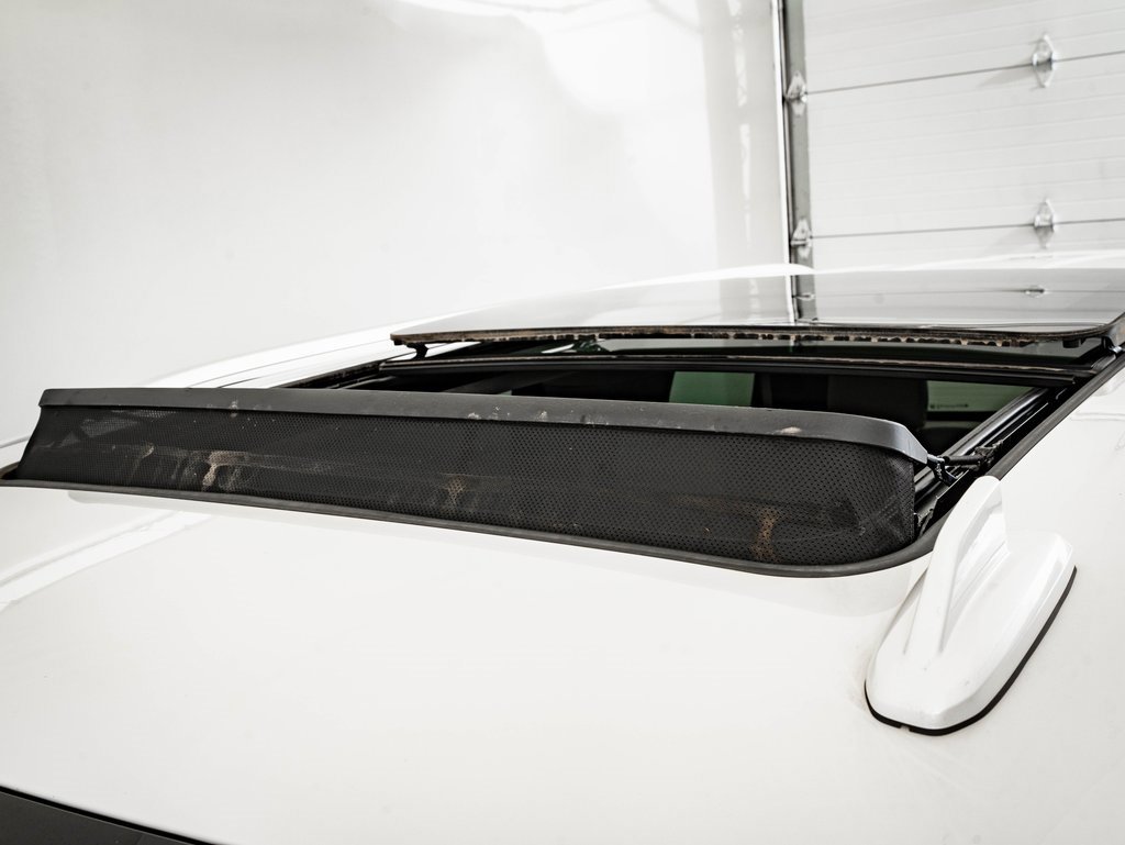 Used 2023 Cadillac Escalade Premium Luxury Platinum image 14