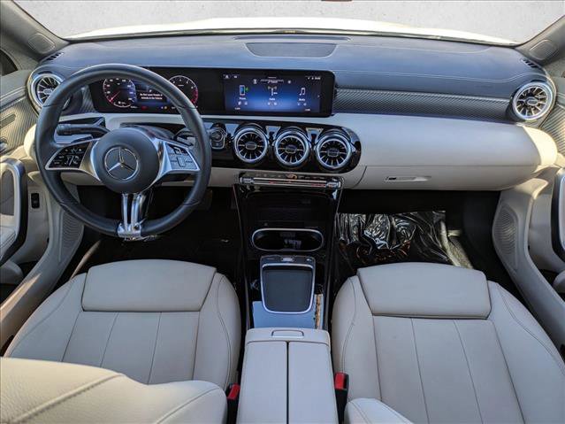 Used 2024 Mercedes-Benz CLA 250 image 17