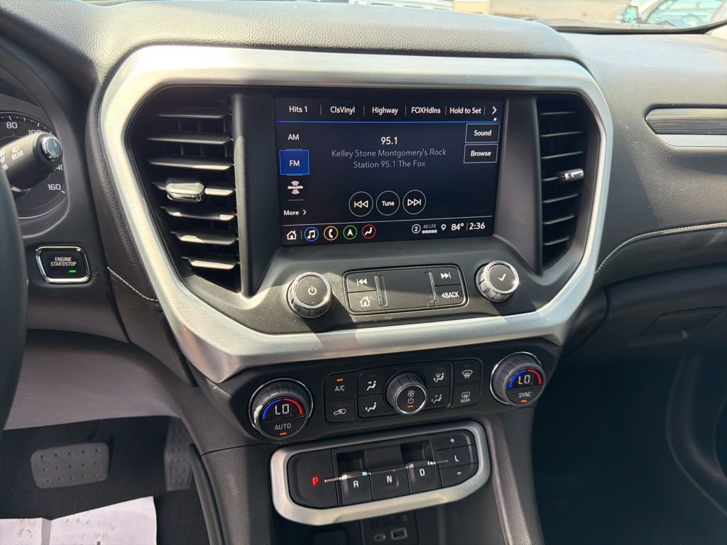 Used 2023 GMC Acadia SLT w/ Preferred Package image 19