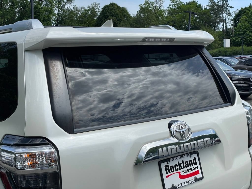 Used 2022 Toyota 4Runner Limited AWD/4WD image 34